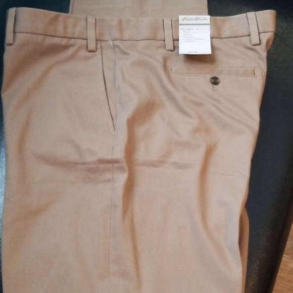 Eddie Bouer 40 X 32 - Picture 2 of 4